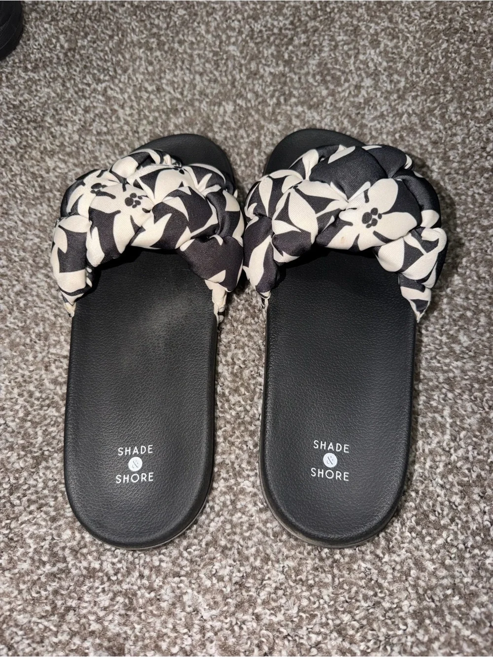 Shade & Shore Black and White Floral Braided Slide Sandals